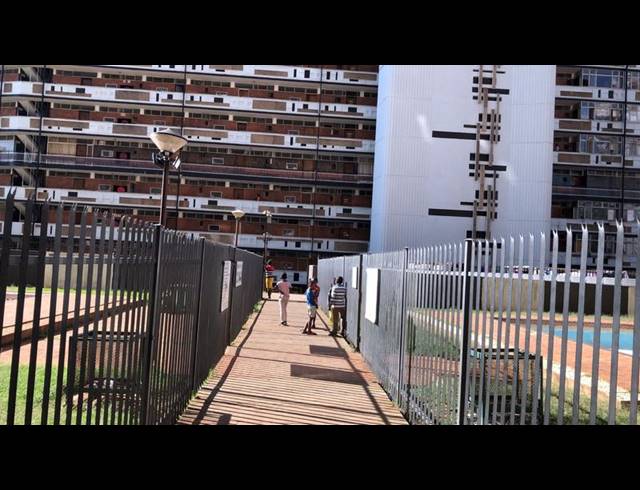 2 BEDROOM APARTMENT FOR SALE IN SUNNYSIDE